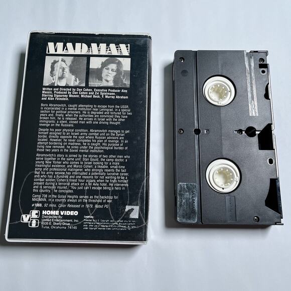 Madman VHS Video Tape Dan Cohen Sigourney Weaver Clamshell Rare HTF VCI Release - Picture 3 of 6